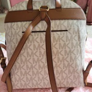 MICHAEL KORS Cindy MK Signature Beige Large Backpack Bag Gold Logo Retails $298 MICHAEL KORS Cindy MK Signature BLACK Large Backpack Bag  main image 3